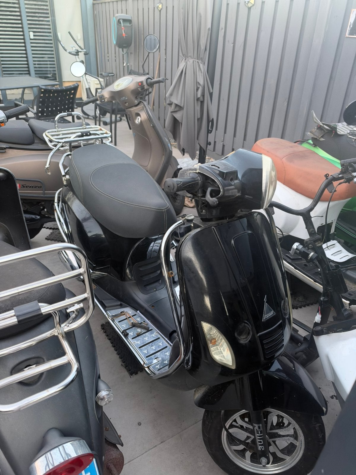 Thurbo Rl-50 scooter (goedkoop), Fietsen en Brommers, Ophalen of Verzenden, Zo goed als nieuw, Benzine, Overige modellen