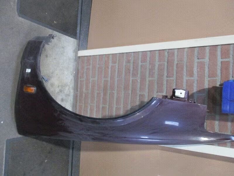SPATBORD LINKS VOOR Cadillac Seville (K-body), Cadillac, Gebruikt, General Motors Germany GmbH, Eschersheimer Landstraße 14 60322 Frankfurt am Main, DE