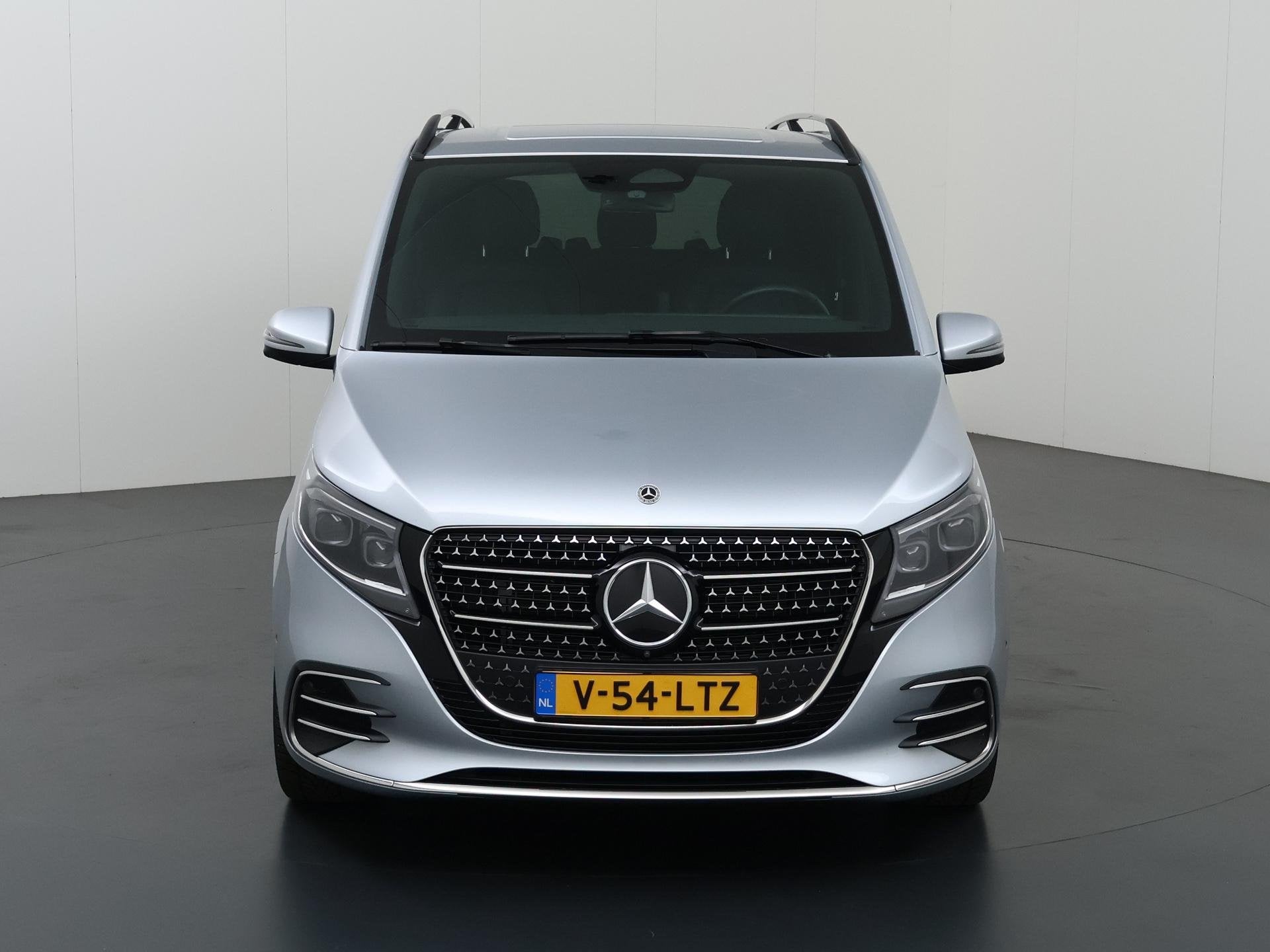 Mercedes-Benz V-klasse 300d XL L3 AMG 4-Matic | Dubbele Cabi, Auto's, Automaat, Gebruikt, Bedrijf, Diesel