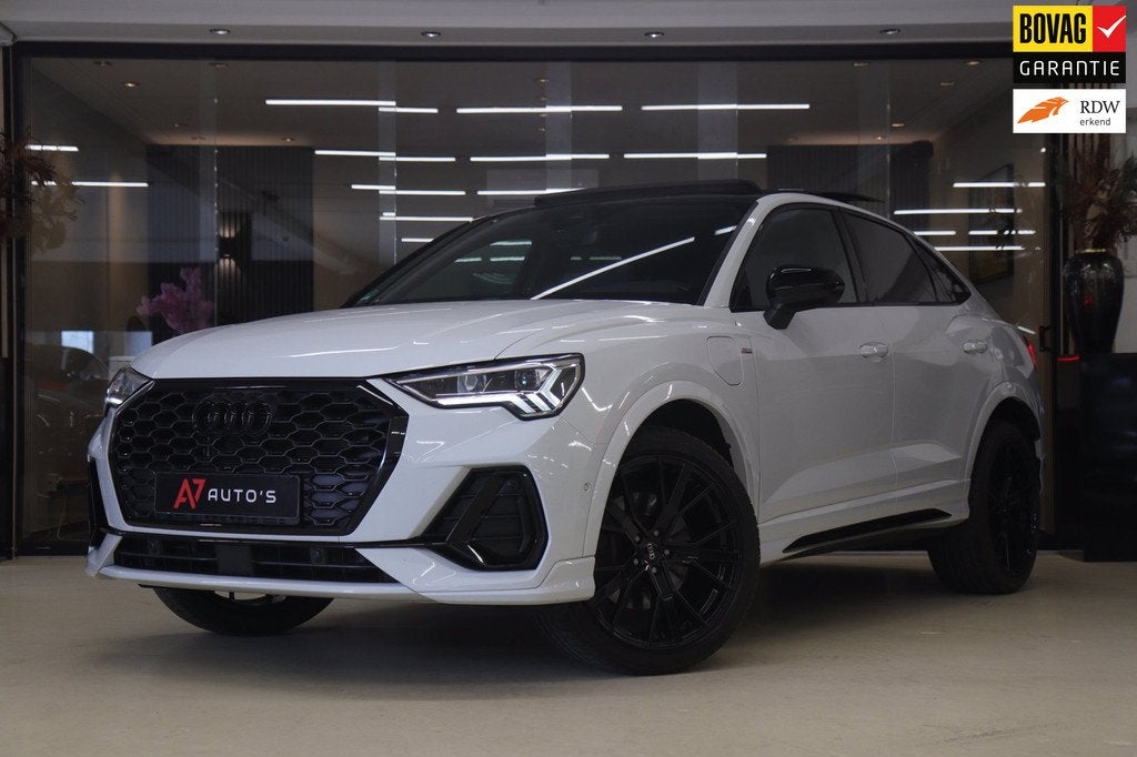 Audi Q3 Sportback 45 TFSI e S Edition 3X S-Line /PANO/CARPLA, Gebruikt, Euro 6, 150 pk, Leder en Stof