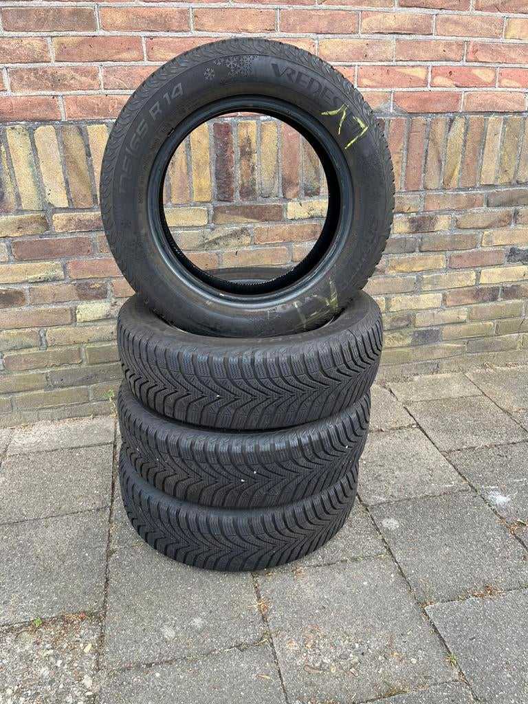 Vredestein snowtrac 5 175/65r14 6mm, 14 inch, Gebruikt, 175 mm, Band(en)