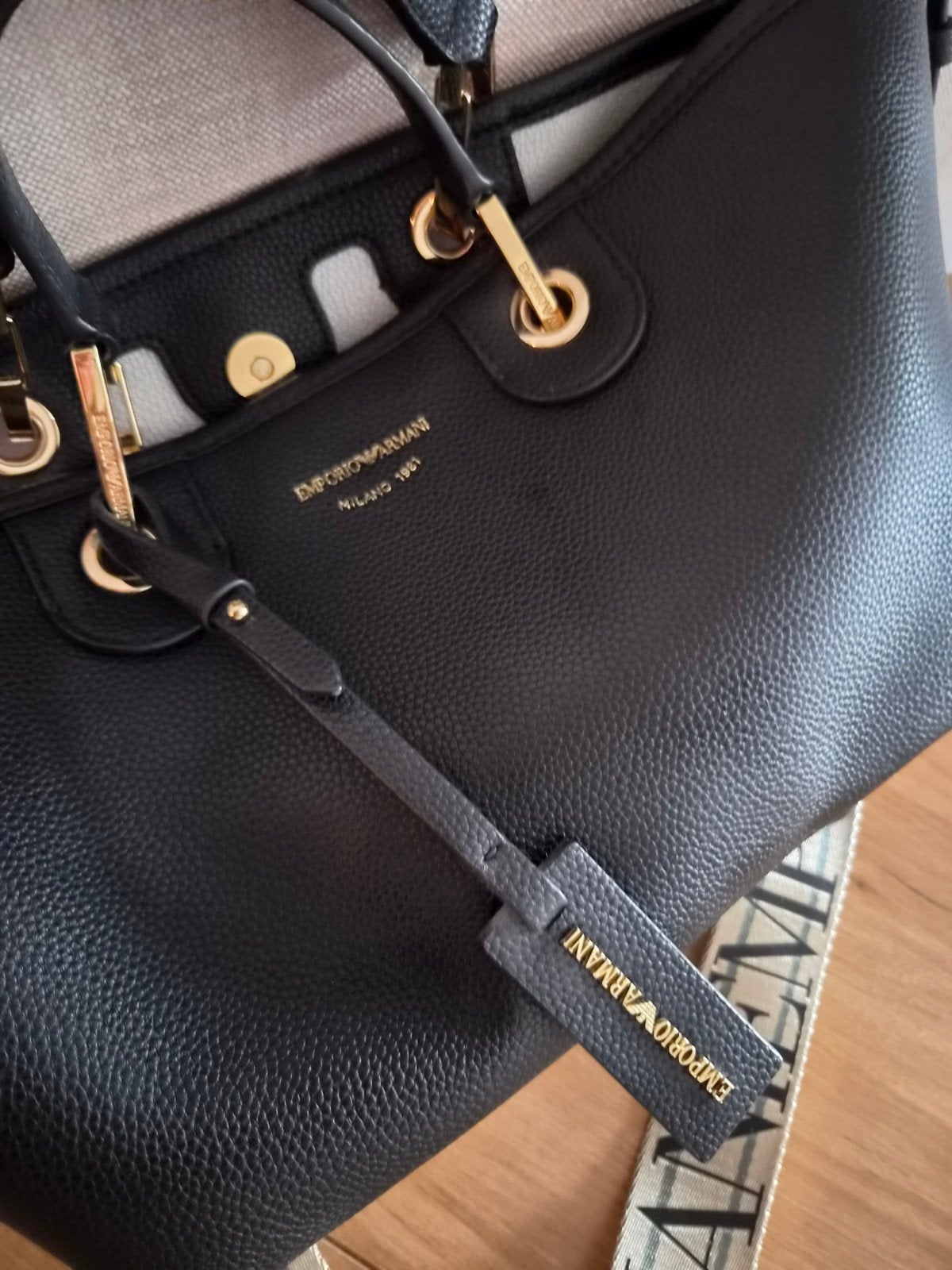 Emporio Armani tas Zwart met Logo Band en portomonnee, Sieraden, Tassen en Uiterlijk, Ophalen of Verzenden, Zo goed als nieuw