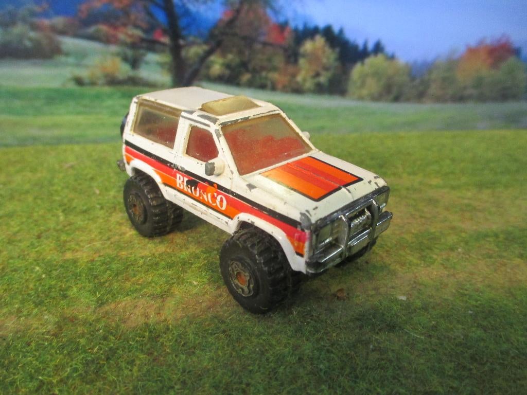 1:57 Ford Bronco II - Matchbox 187 1987-1989, Ophalen of Verzenden, Gebruikt, Auto
