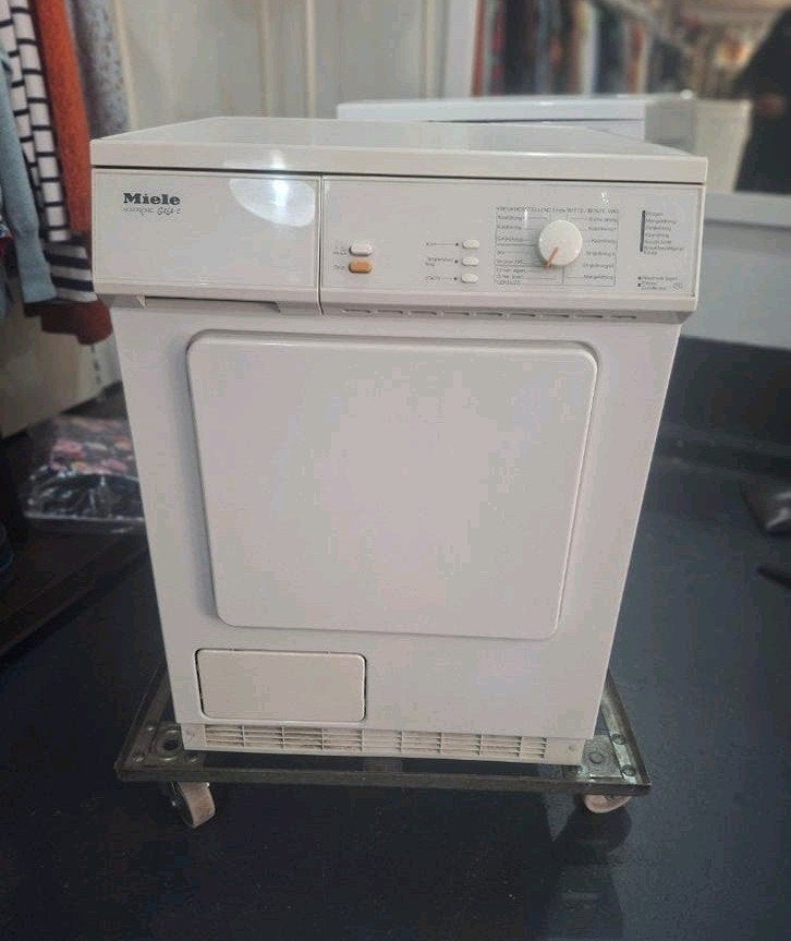 Miele Novotronic Gala C T495C Wasdroger, Gebruikt, 4 tot 6 kg, Ophalen of Verzenden, Voorlader