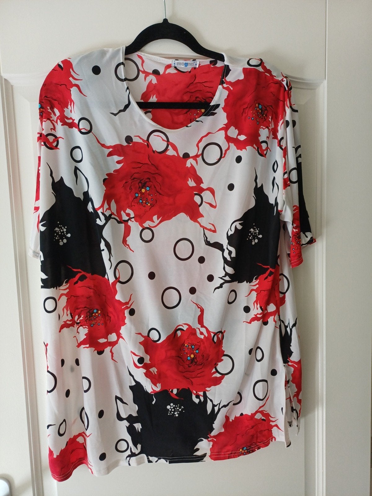 Magna Blouse/Tuniek - Rood, Zwart, Wit Bloemenprint, Blouse of Tuniek, Ophalen of Verzenden, Rood, Magna