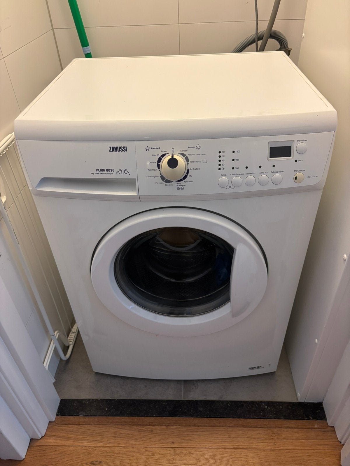 Wasmachine Zanussi in perfecte staat, Ophalen, Zo goed als nieuw, Voorlader, 85 tot 90 cm