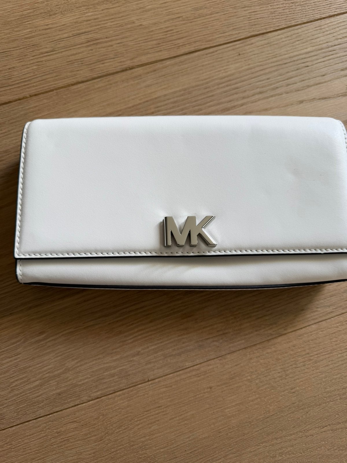 Michael Kors leren enveloppe tas, Ophalen of Verzenden, Zo goed als nieuw, Wit, Schoudertasje