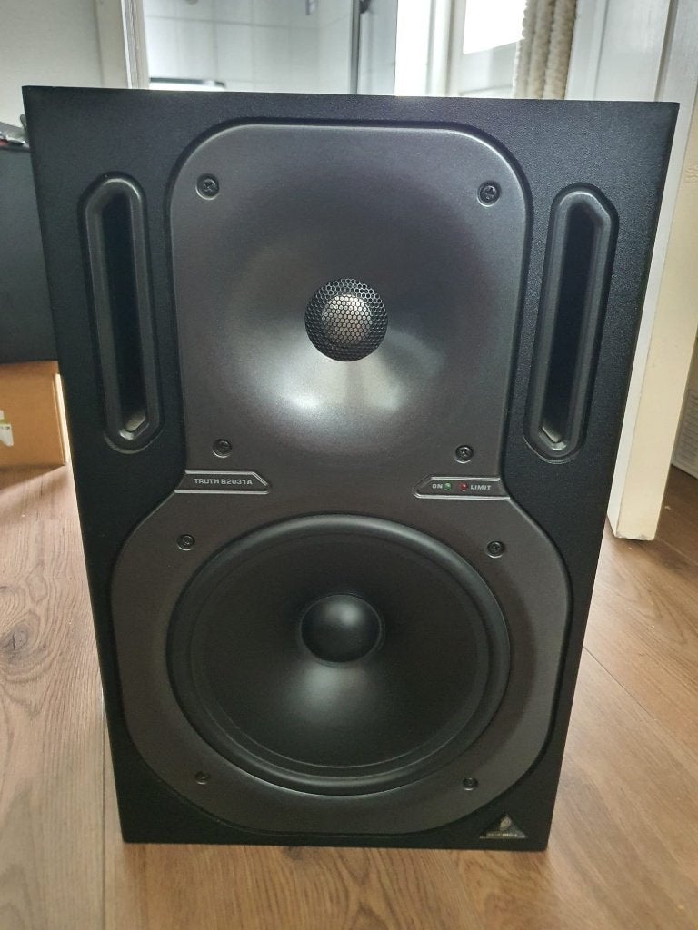 4 actieve studio boxen (Truth Behringer), Studiomonitor, Gebruikt, Ophalen, 150 watt of meer