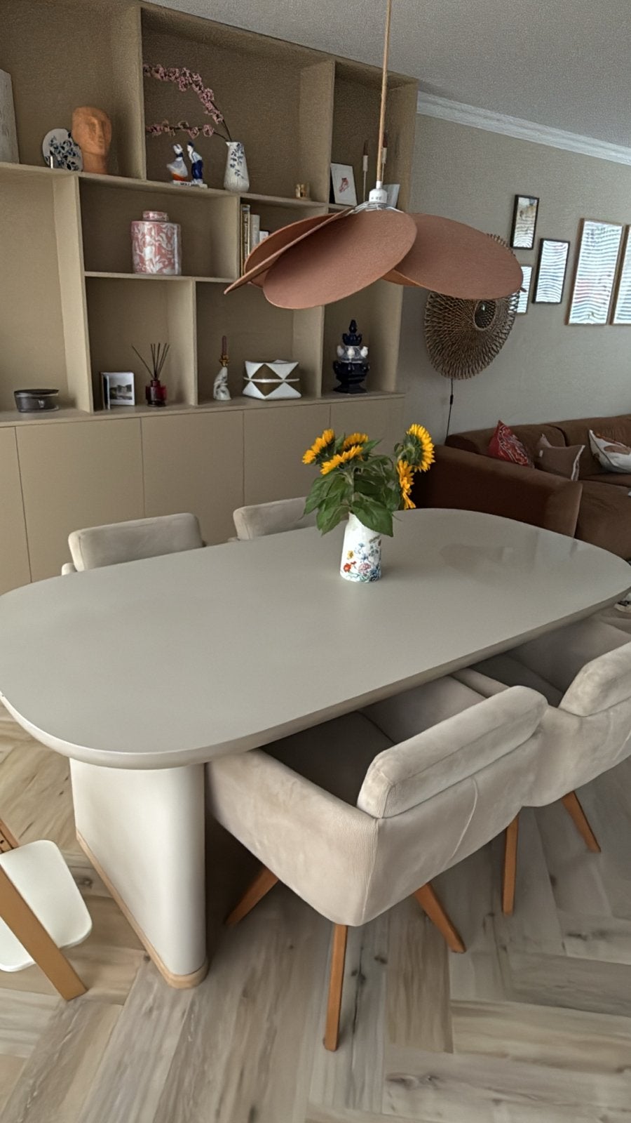 Eettafel (Giga Meubel) met 4 draaibare stoelen (Loods 5), Huis en Inrichting, Ophalen, 100 tot 150 cm, Zo goed als nieuw, 150 tot 200 cm