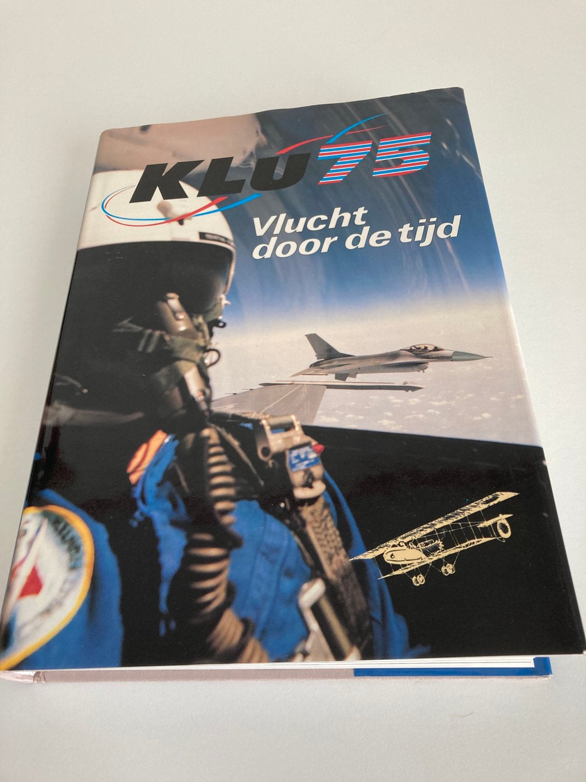 KLU 75 Vlucht door de tijd, Ophalen of Verzenden, Zo goed als nieuw, Boek of Tijdschrift