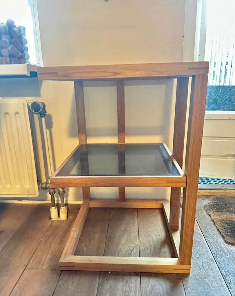 Tafeltje bijzettafel 40x60 met glazen blad, Huis en Inrichting, Tafels | Bijzettafels, 45 tot 60 cm, Gebruikt, Rechthoekig, Hout