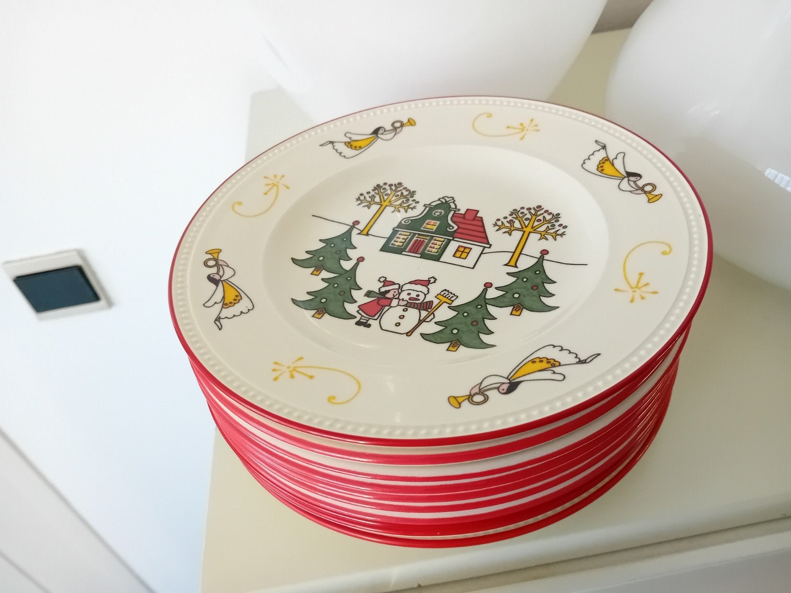 10 gebaksbordjes Wedgwood Windsor Christmas kerstservies., Huis en Inrichting, Ophalen of Verzenden, Zo goed als nieuw, Porselein