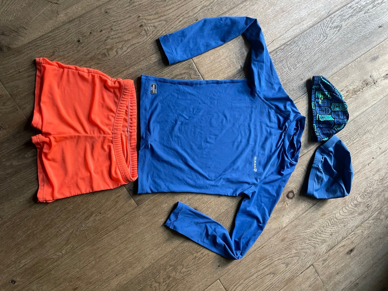 UV werend zwemshirt 128-134, UV-zwemkleding, Jongen of Meisje, Zo goed als nieuw, Zwem-accessoire