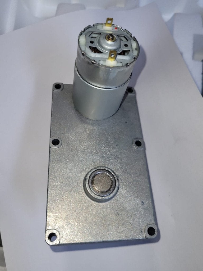 24V motor met reductor ET-FGM119-B, Ophalen of Verzenden, Zo goed als nieuw