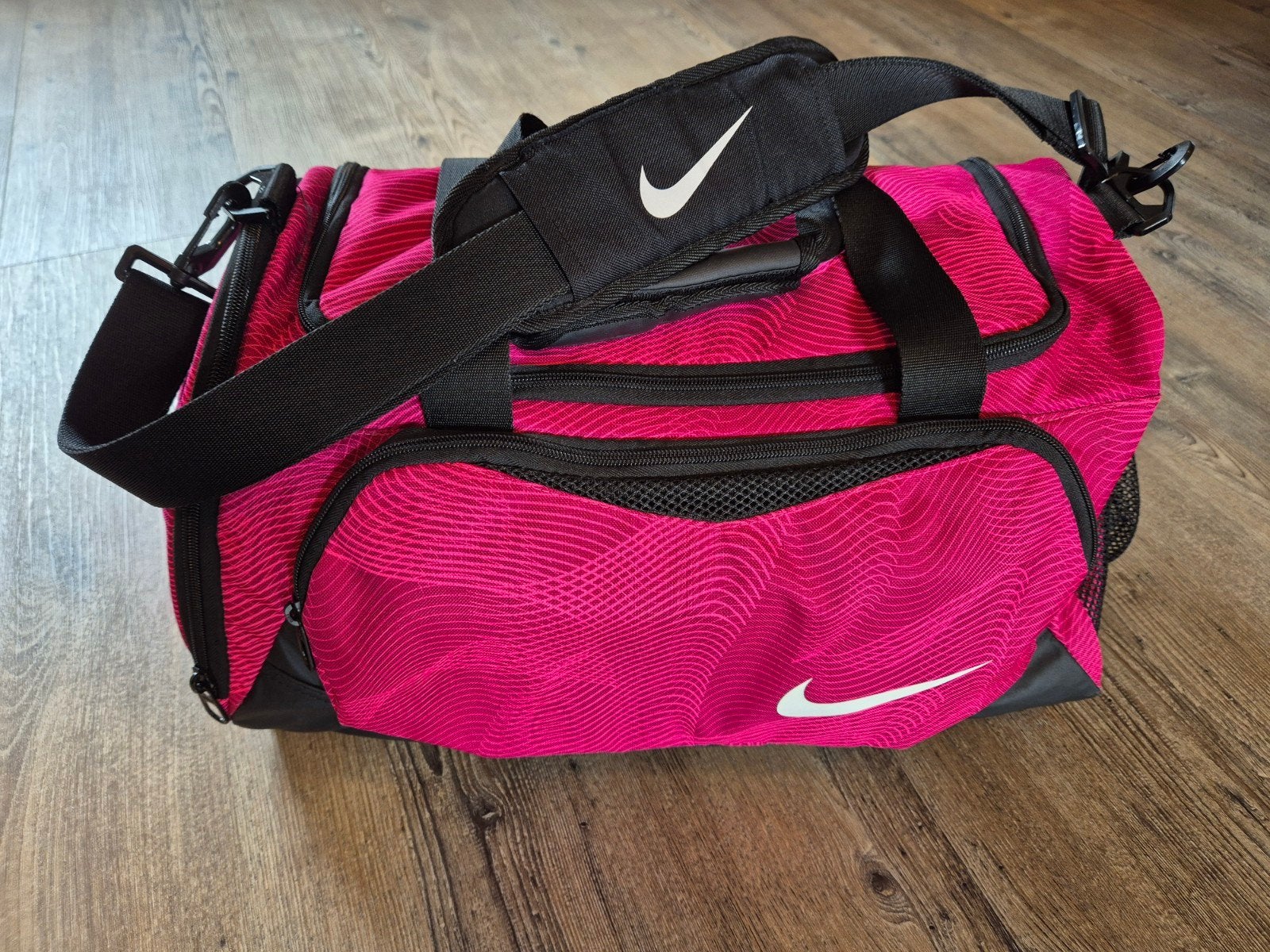 Mooie roze sporttas van Nike zgan, Ophalen, Zo goed als nieuw, Roze