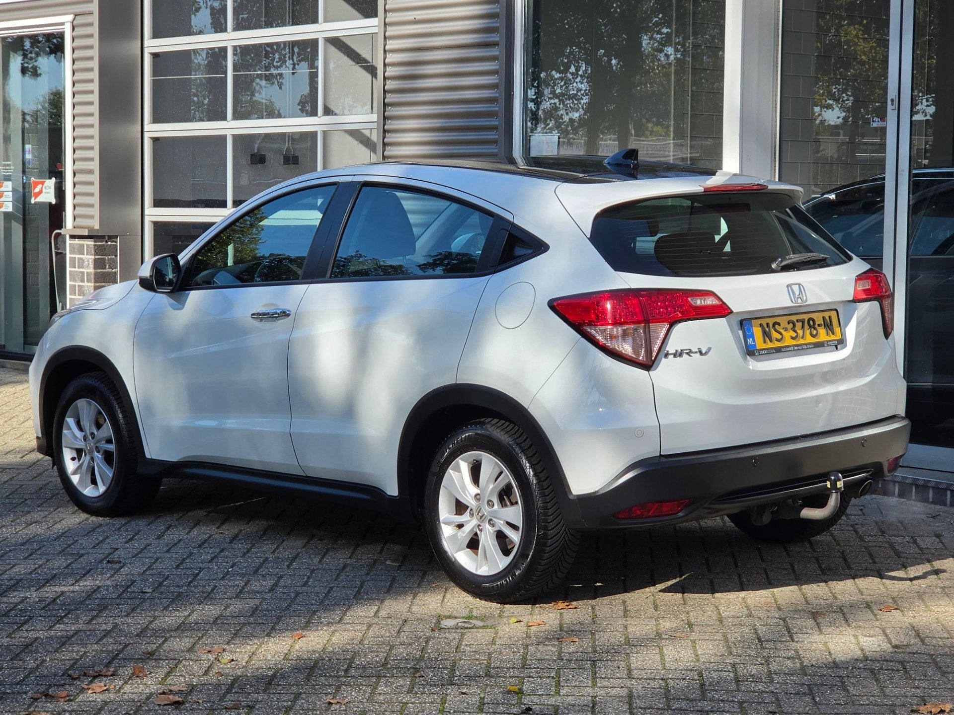 Honda HR-V 1.5 i-VTEC Elegance Automaat 12 M Garantie Navi T, Auto's, Euro 6, Origineel Nederlands, Bedrijf, 19 km/l