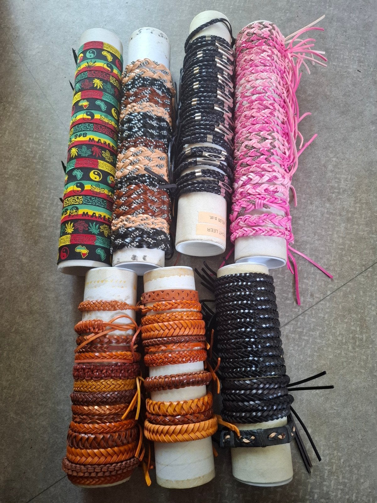 Partij 179 armbanden, Sieraden, Tassen en Uiterlijk, Armbanden, Overige kleuren, Verzenden, Nieuw, Leer