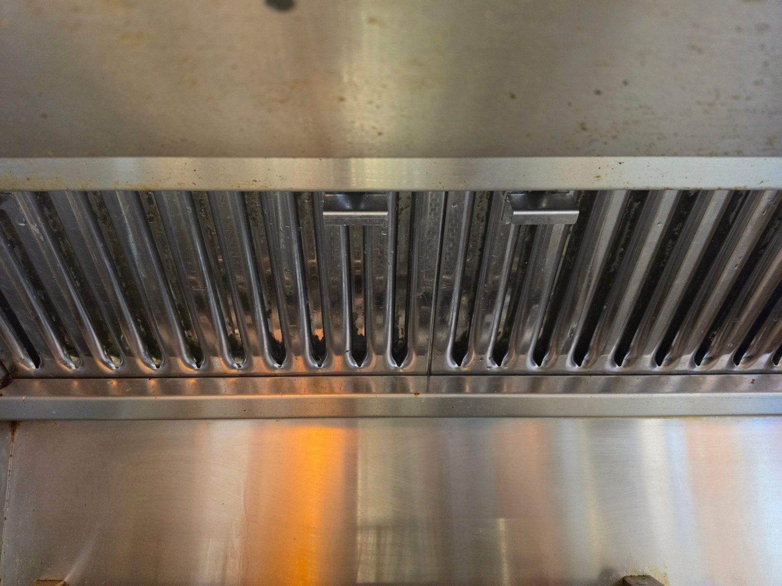 Grote horeca friteuse met ingebouwde afzuigingkap, Ophalen, Gebruikt, Fornuis, Frituur en Grillen