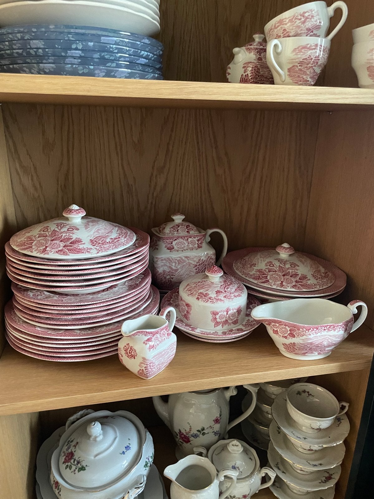 Prachtig Wedgwood "Lochs of Scotland" servies - rood/wit, Vintage, Ophalen of Verzenden, Zo goed als nieuw, Wedgwood
