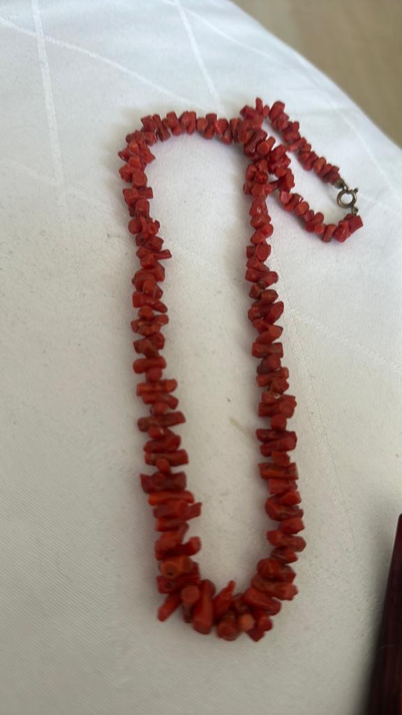 Bloedkoralen ketting, Sieraden, Tassen en Uiterlijk, Kettingen, Ophalen of Verzenden, Zo goed als nieuw, Oranje, Steen of Mineraal