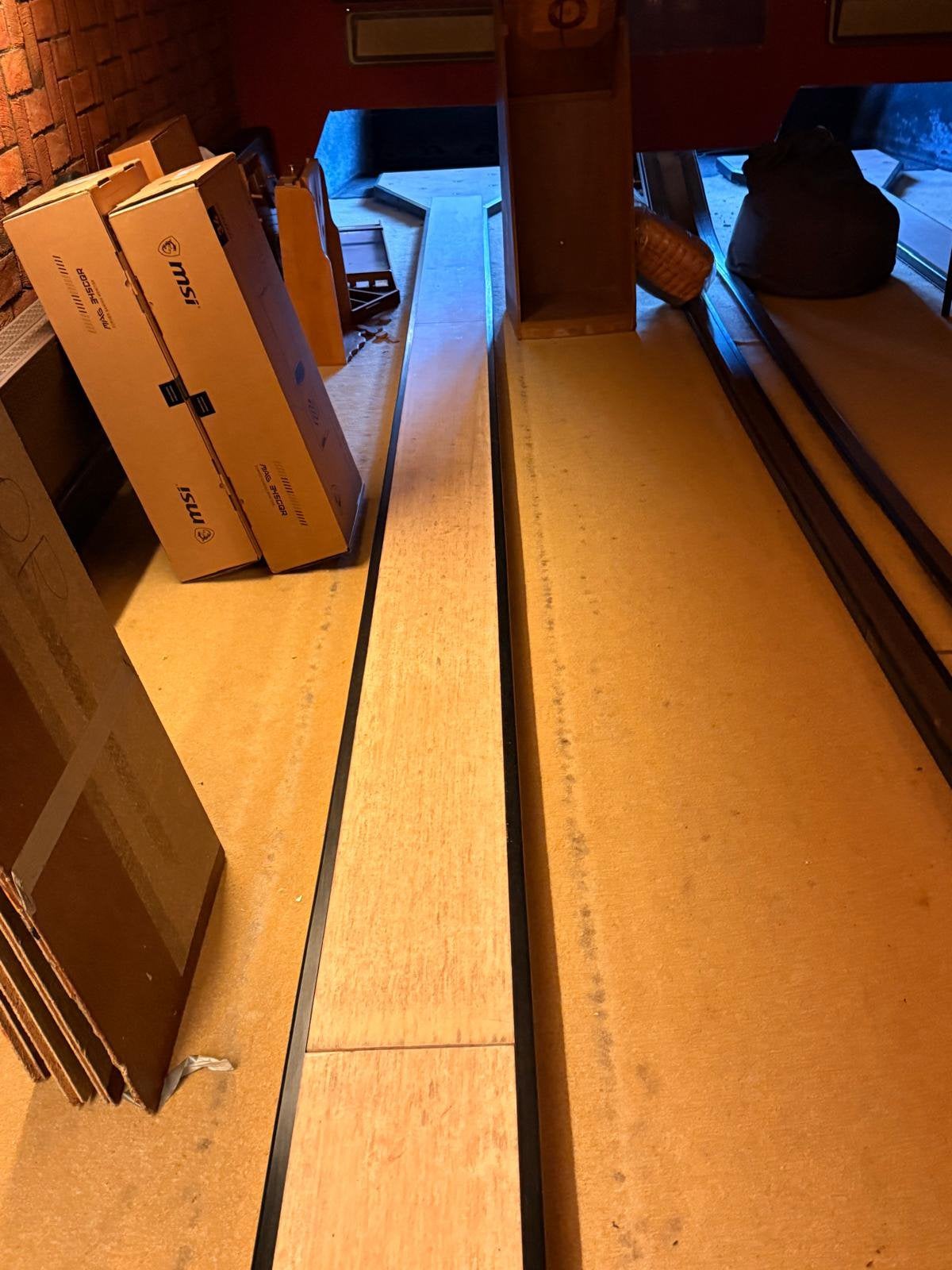 2 Professionele Kegelbanen is compleet met 17 ballen BIEDEN, Ophalen, Gebruikt, Bal