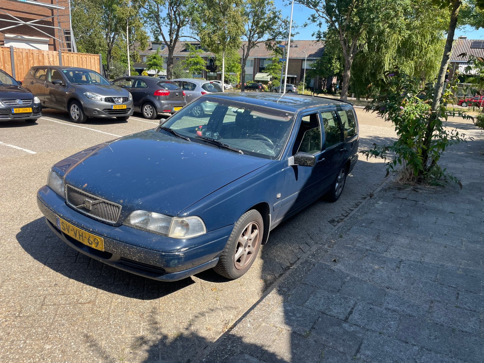 Volvo V70 LPG, daily driver of carbage run, Auto's, Volvo, Zwart, Blauw, Stationwagon, Handgeschakeld