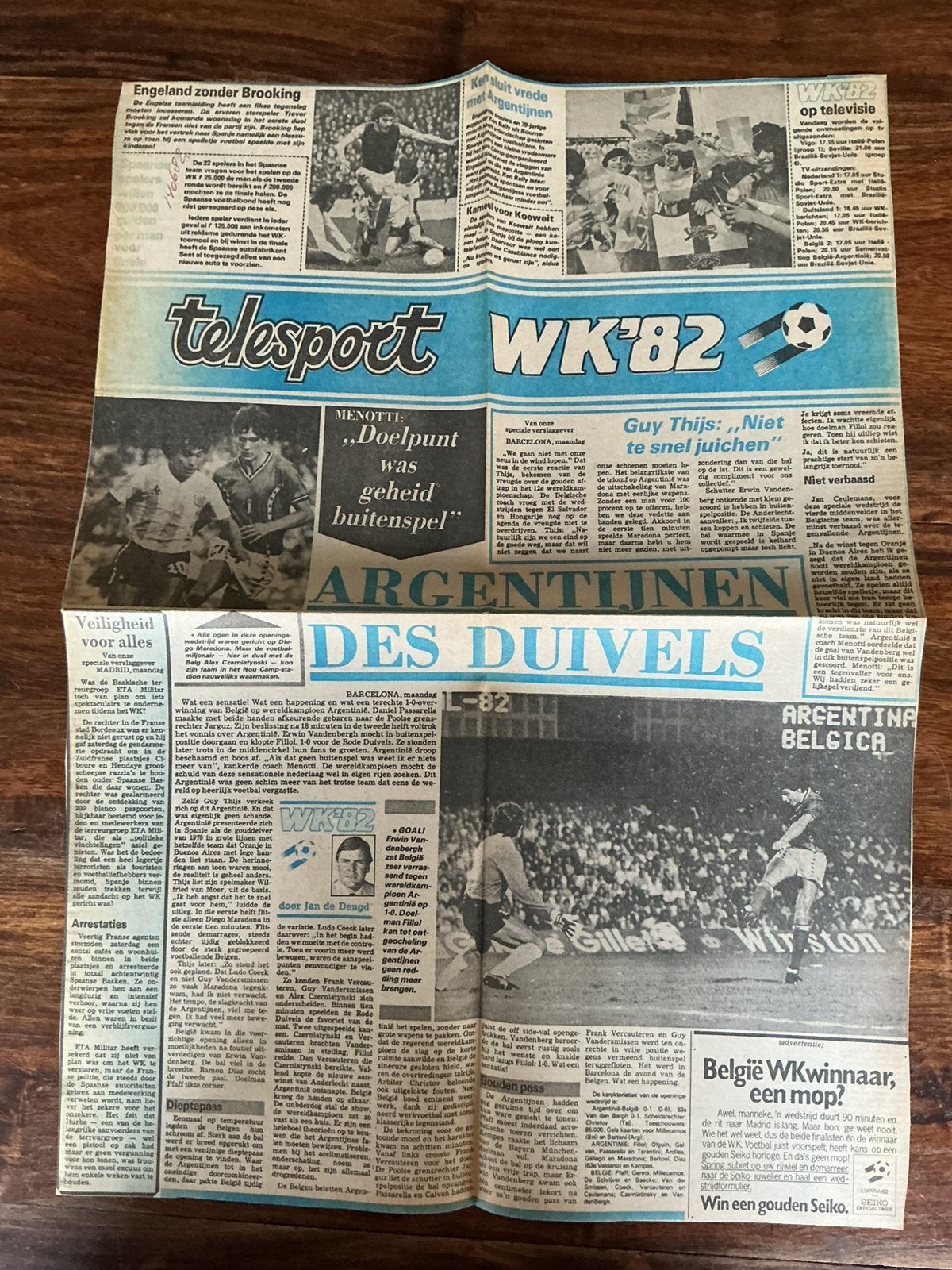 Voetbal krantenartikel WK 1982 Argentinië Belgie Maradona .., Ophalen of Verzenden, 1980 tot heden, Knipsel(s)