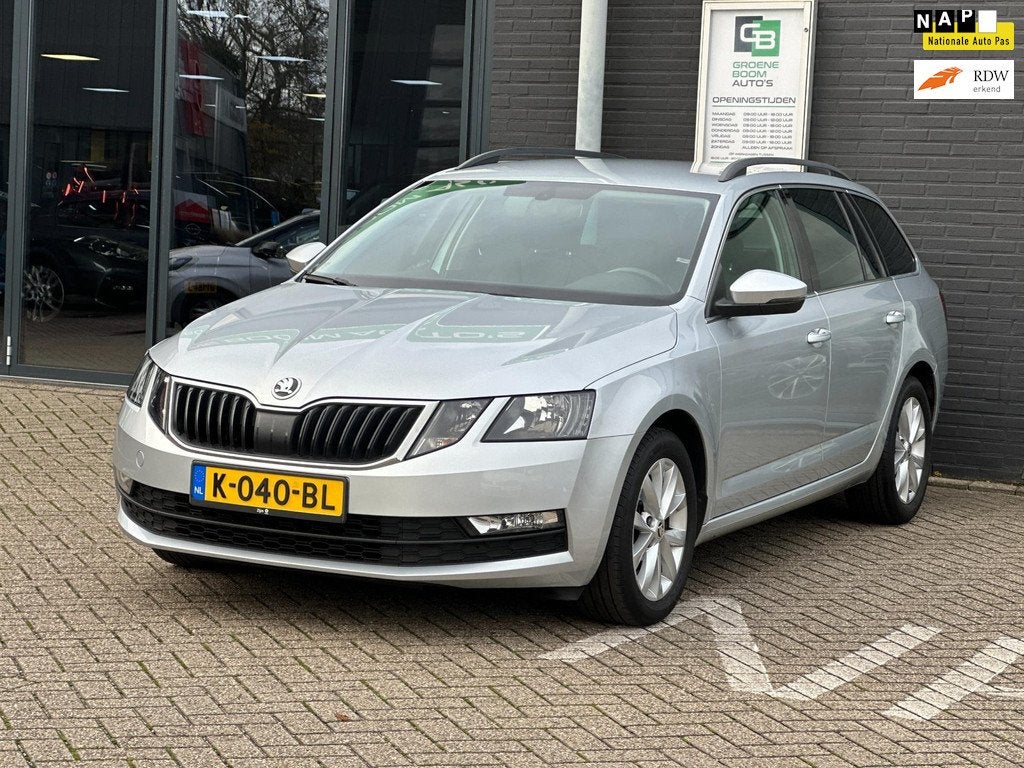 Skoda Octavia Combi 1.0 TSI Greentech Business Edition/1STE, Auto's, Skoda, Gebruikt, Origineel Nederlands, 3 cilinders, Zilver of Grijs