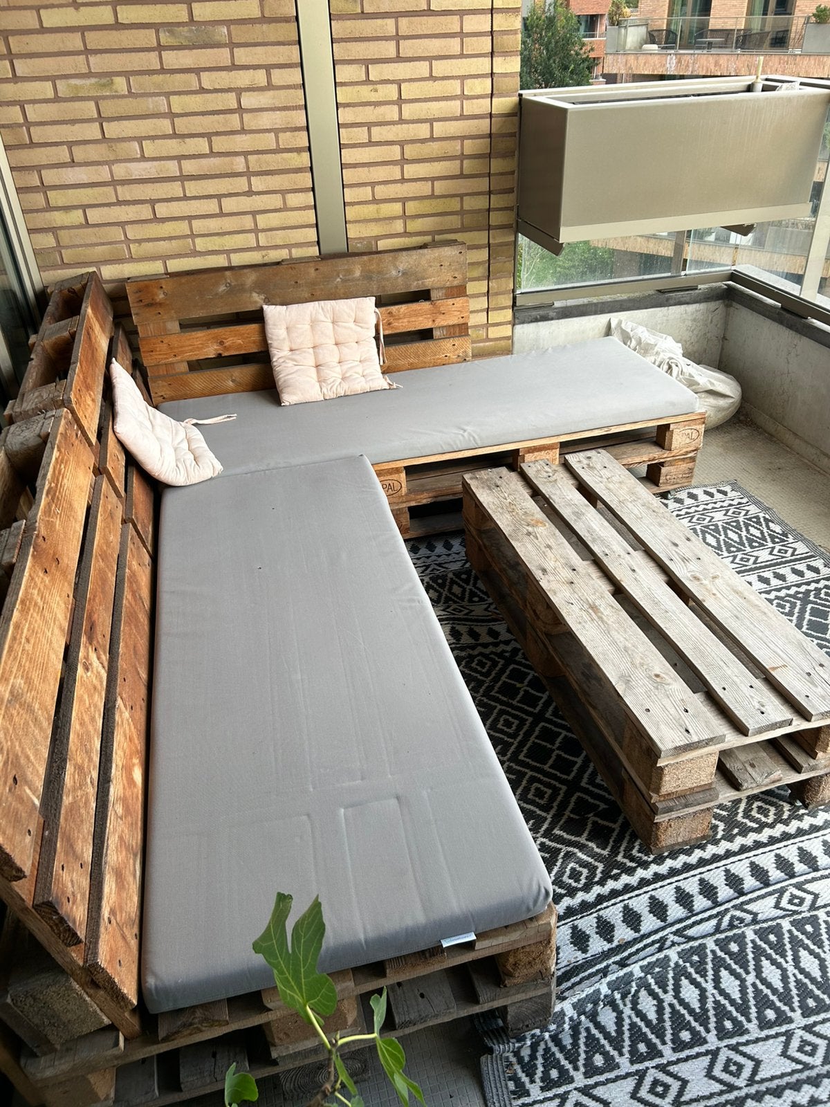 Gratis balkonset/pallets, Ophalen, Gebruikt, Hout