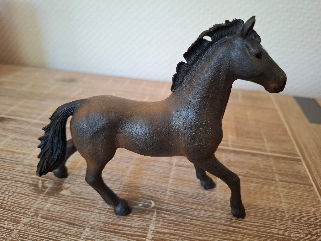 Schleich 13946 Oldenburger hengst paard, Ophalen of Verzenden, Zo goed als nieuw