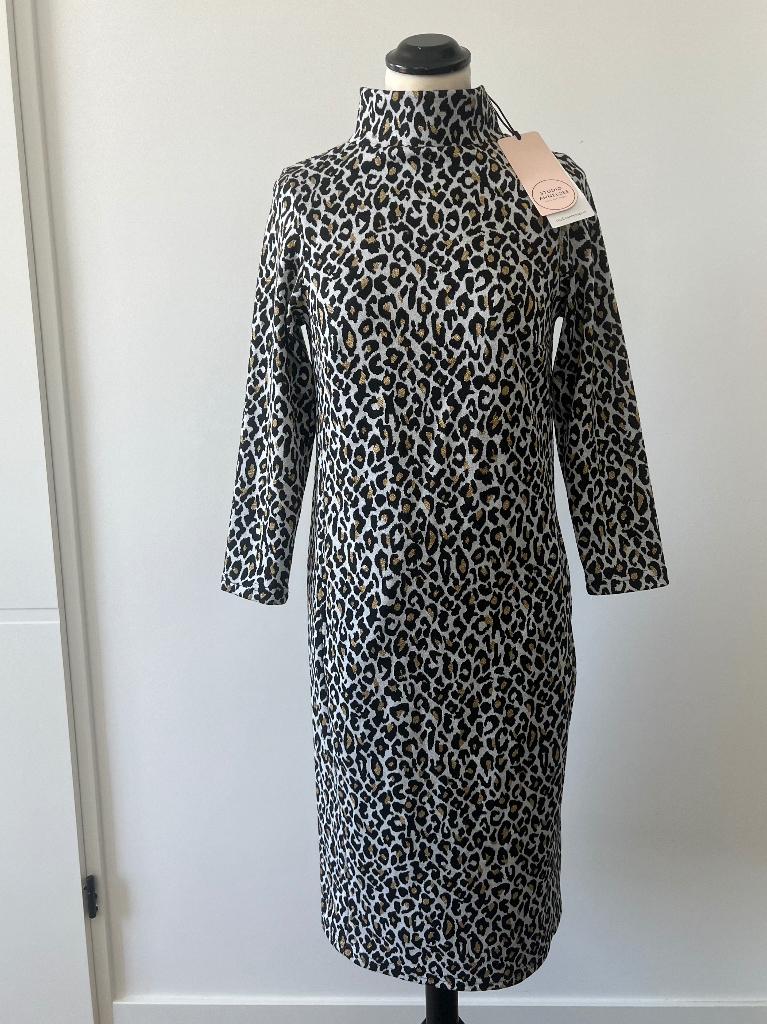 Nieuw zwart bruin panter Studio Anneloes jurk XS 34 36 lang, Kleding | Dames, Jurken, Studio Anneloes, Zwart, Nieuw, Ophalen of Verzenden