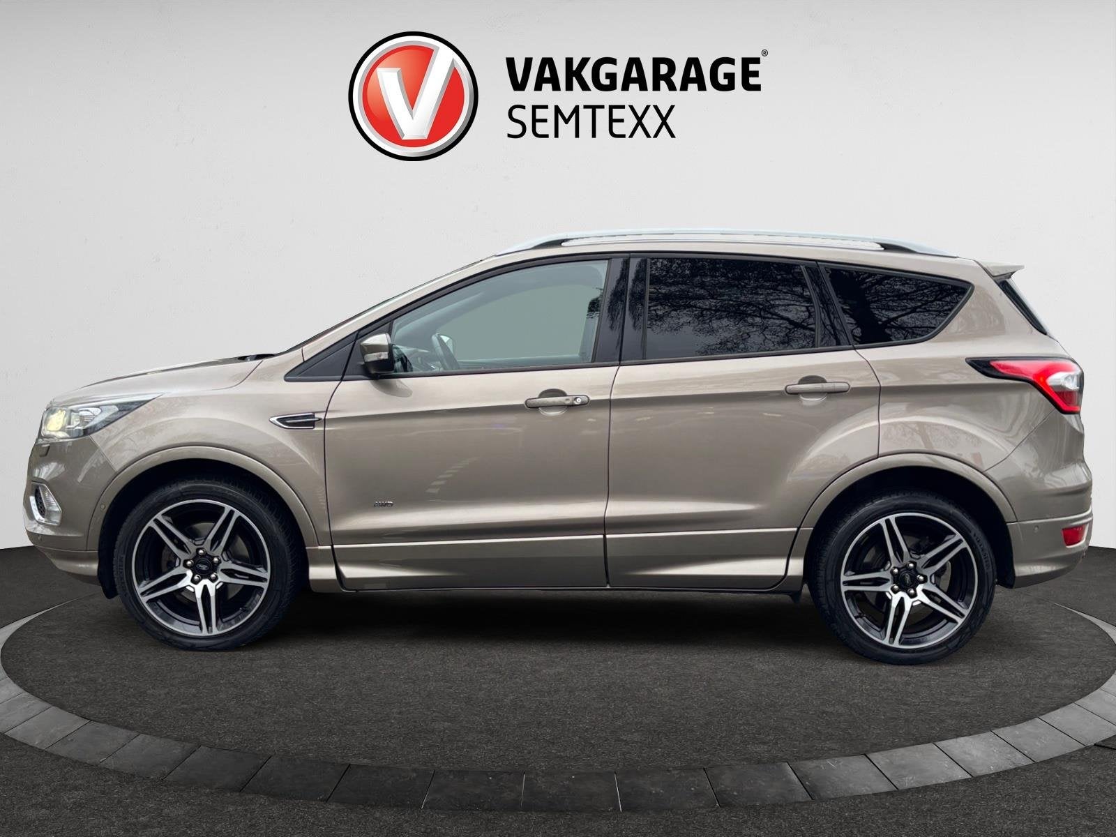 Ford Kuga 1.5 EcoBoost ST-Line AWD | Automaat | Clima | Came, Auto's, Ford, Automaat, 4 cilinders, Leder en Stof, Bedrijf