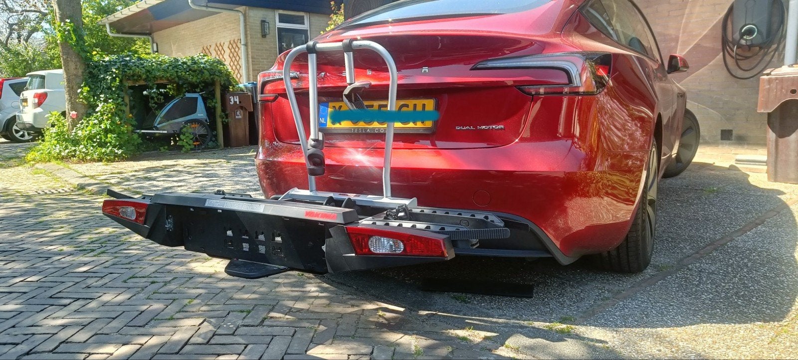 Te huur: Yakima Foldclick2 fietsdrager voor op trekhaak, Ophalen, Zo goed als nieuw, Trekhaakdrager