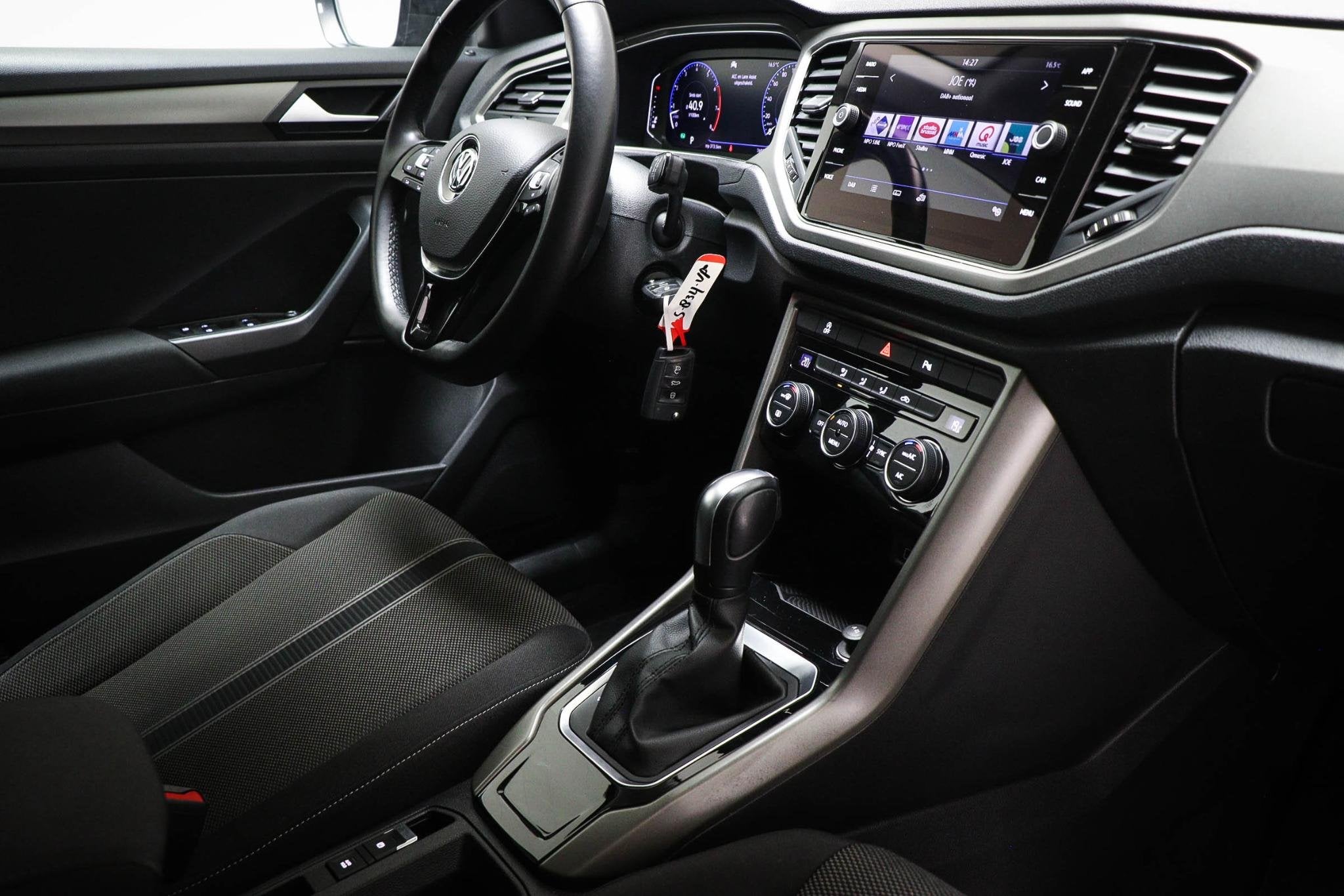 Volkswagen T-Roc 1.5 TSI Style Business | VIRTUAL COCKPIT |, Auto's, Volkswagen, Stof, 4 cilinders, 150 pk, Zwart