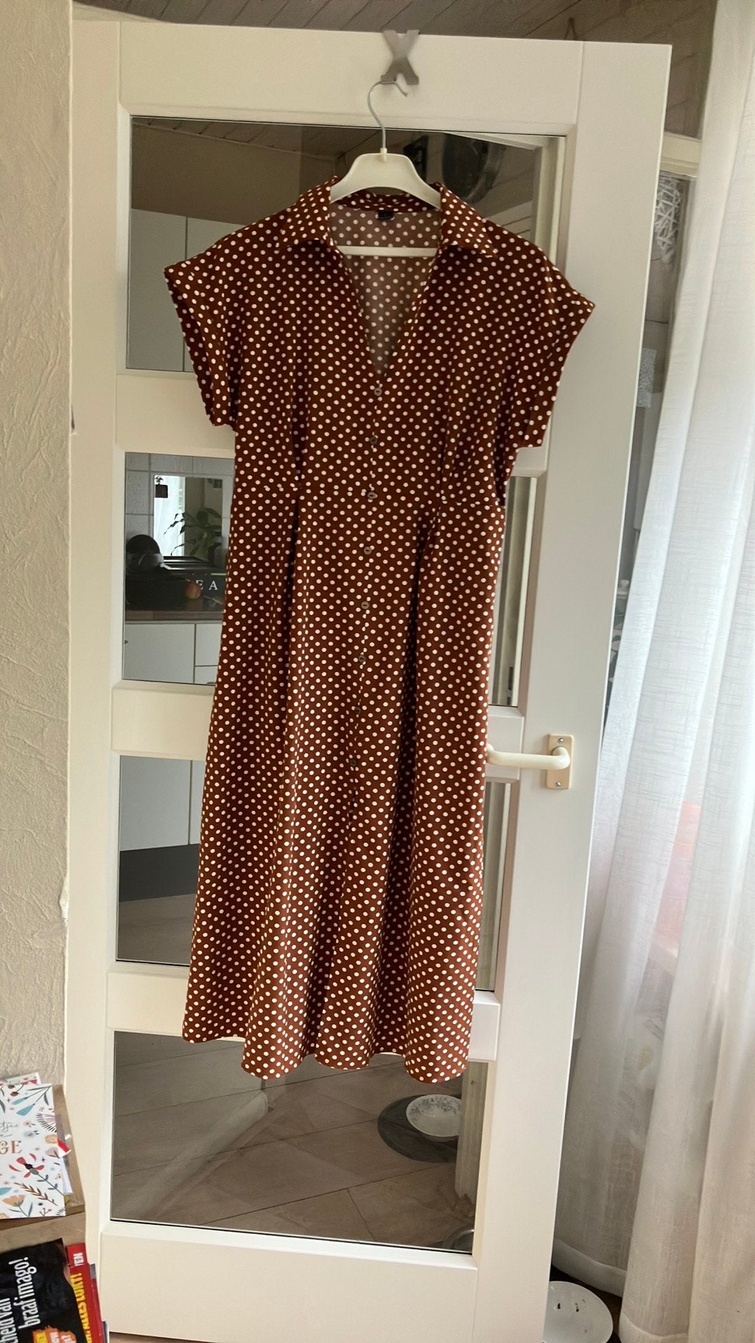 Mooie bruine japon met witte dot mt L, Kleding | Dames, Jurken, Maat 38/40 (M), Bruin, Ophalen of Verzenden, Zo goed als nieuw