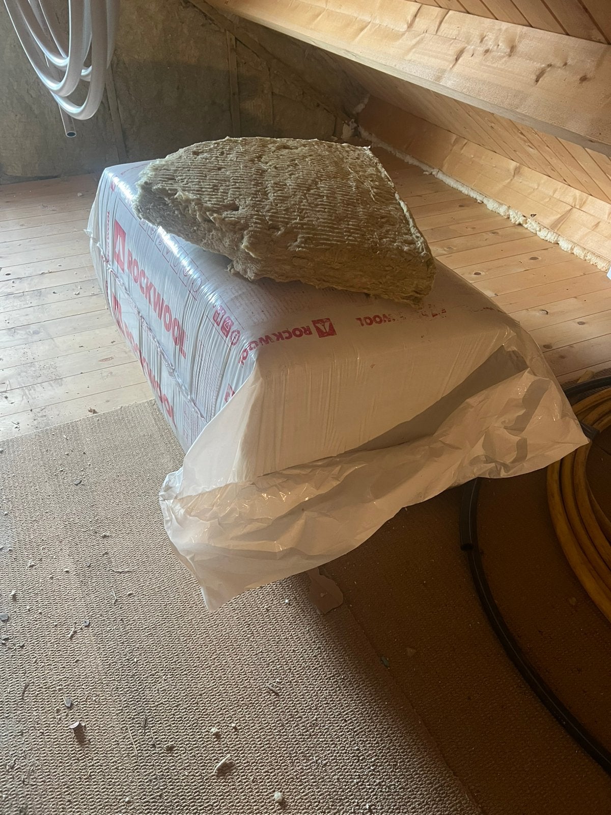 Volle pak rockwool, Ophalen, 4 tot 8 cm, Zo goed als nieuw, Minder dan 5 m²