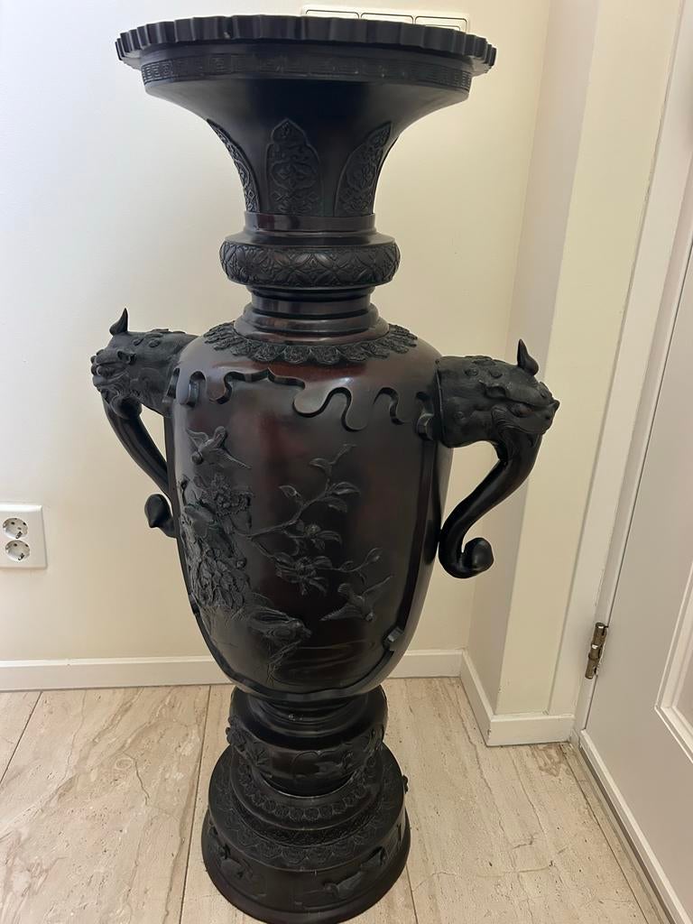 Antieke Chinese Bronzen Vaas met Drakenhandvatten, Ophalen of Verzenden, Zo goed als nieuw