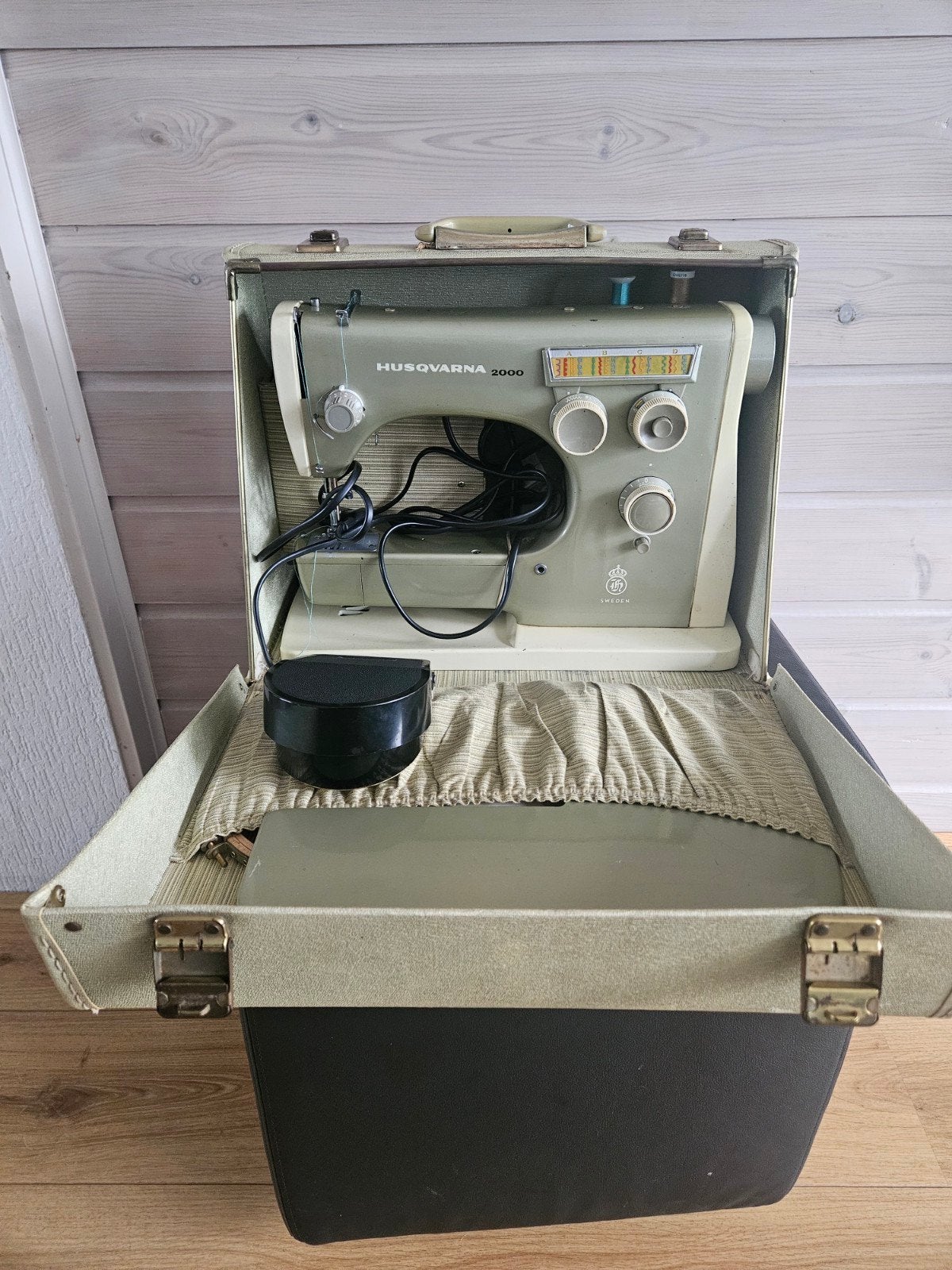 Complete Vintage Husqvarna 2000 Naaimachine (Colormatic), Ophalen of Verzenden, Gebruikt, Naaimachine, Husqvarna