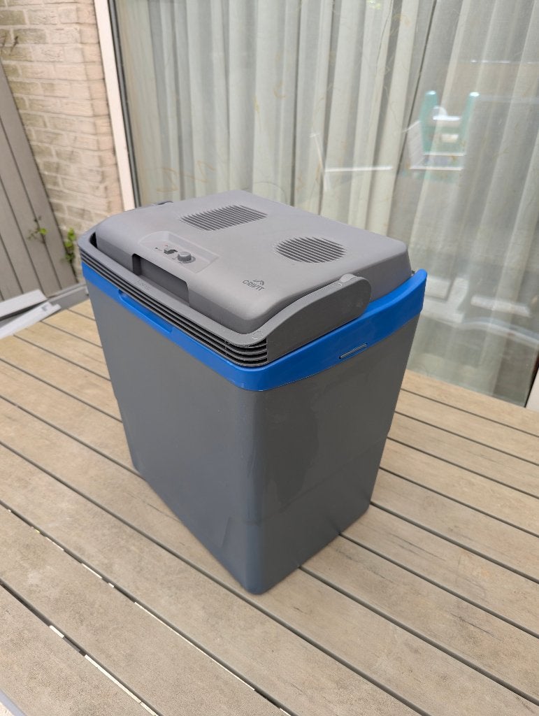Elektrische koelbox 29 liter - Crivit CEK 29 (12V / 230V), Caravans en Kamperen, Koelboxen, Ophalen, Zo goed als nieuw, Koelbox