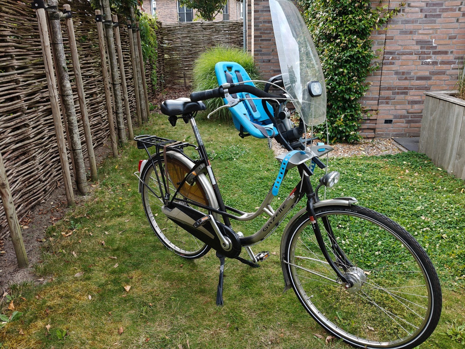 Gazelle damesfiets met kinderzitje en windscherm, Fietsen en Brommers, Fietsen | Dames | Damesfietsen, Ophalen, Velgrem, Versnellingen