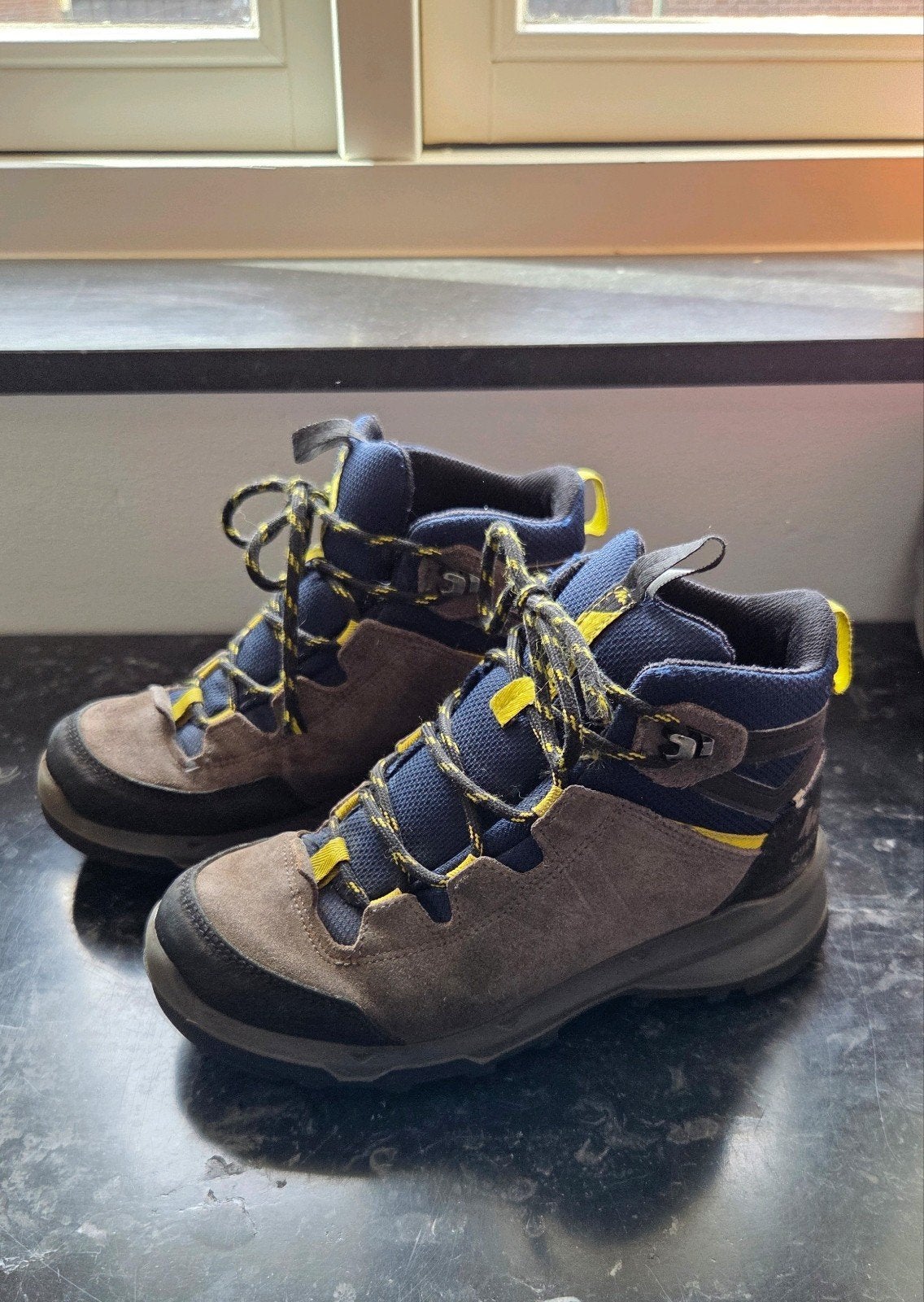 Quechua waterdichte wandelschoenen kind maat 34, Ophalen of Verzenden, Zo goed als nieuw, Schoenen