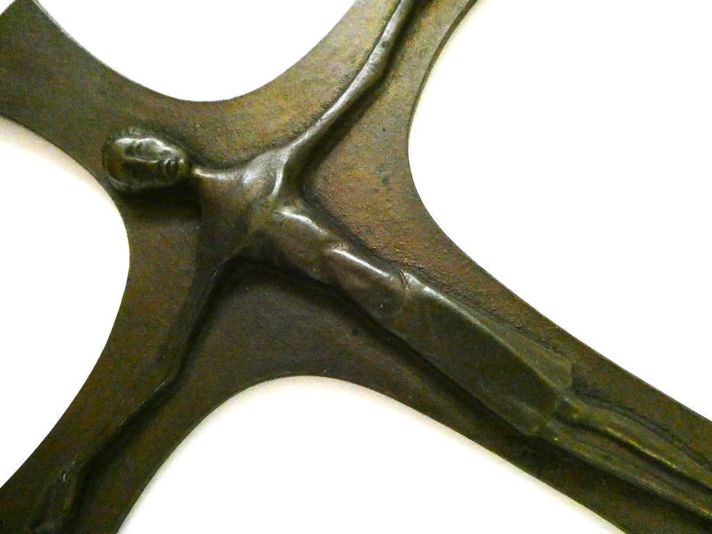 Gestileerd bronzen kruisbeeld met corpus Jezus Christus, Antiek en Kunst, Ophalen of Verzenden