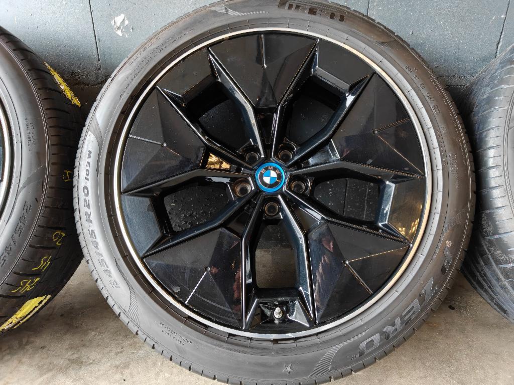 20" Originele BMW X3 IX3 X4 Zomerset 843 Aero Pirelli TPMS, Ophalen, Banden en Velgen, 2289CC, Bmwklantenservice@bmw.nl