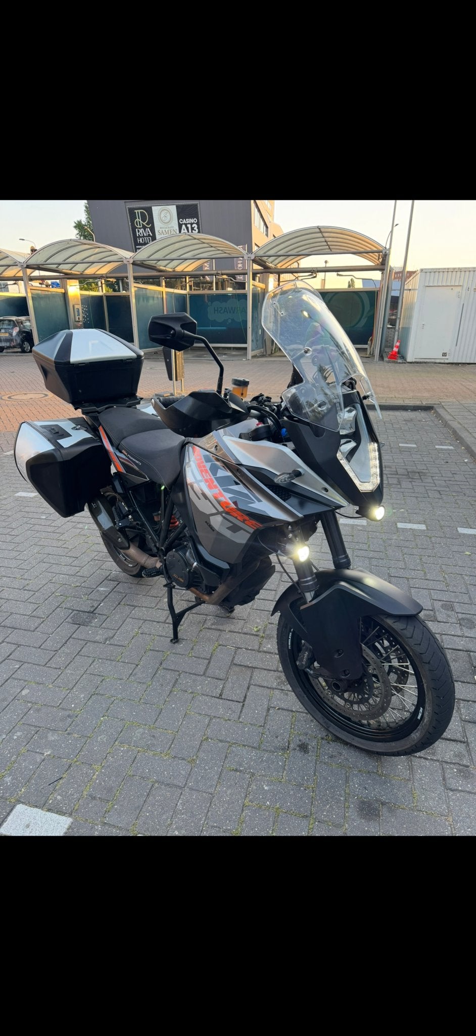 KTM 1190 Adventure 2013 kofferset, handvatverwarming etc, 2 cilinders, Occasion, Motorrijbewijs A, Handvatverwarming