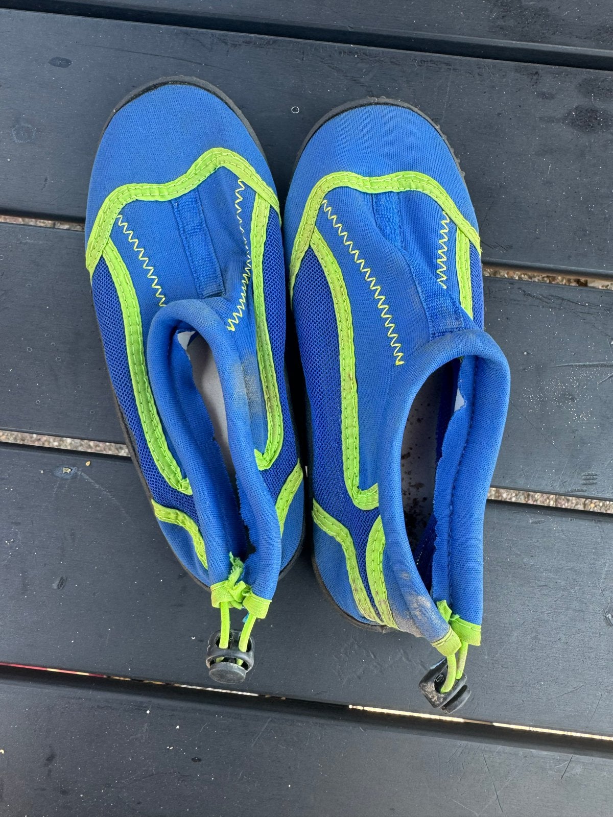 Blauwe waterschoenen kind maat 32, Kinderen en Baby's, Kinderkleding | Schoenen en Sokken, Ophalen, Gebruikt, Jongen of Meisje