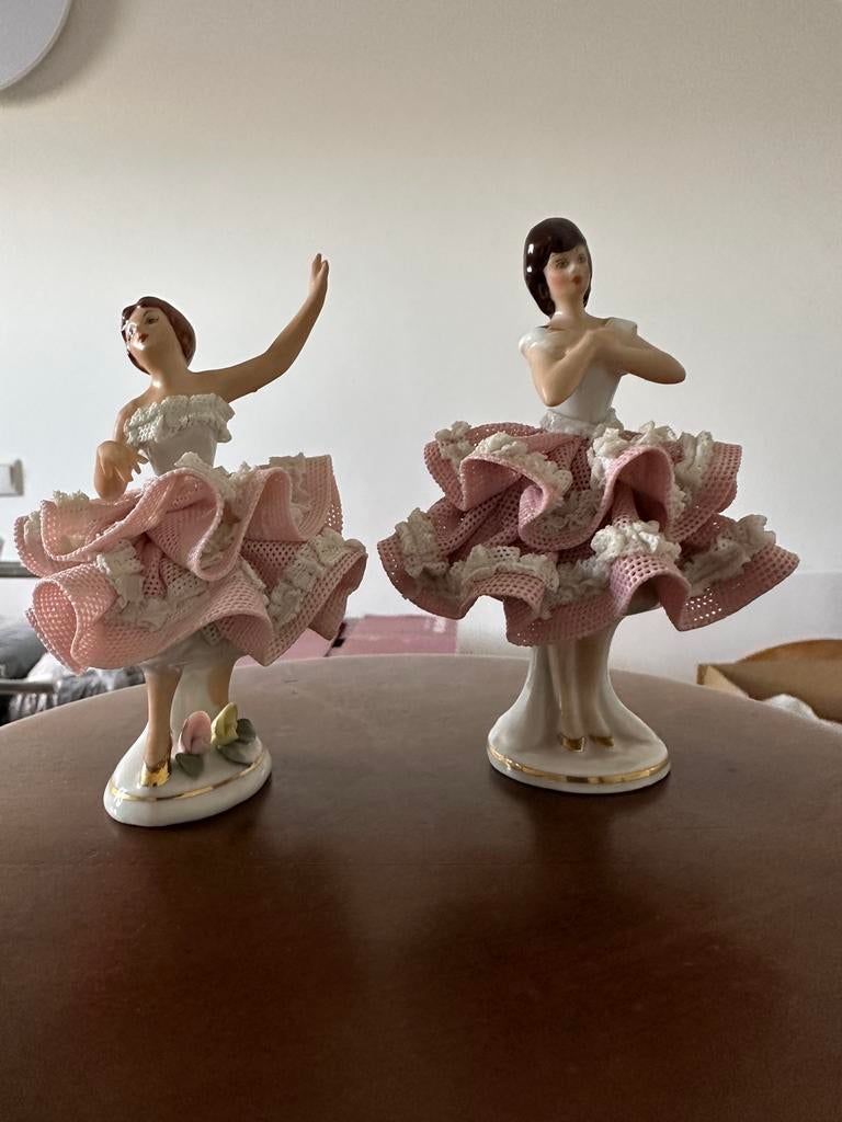Set van 2 porseleinen ballerina beeldjes, Ophalen of Verzenden, Zo goed als nieuw, Mens