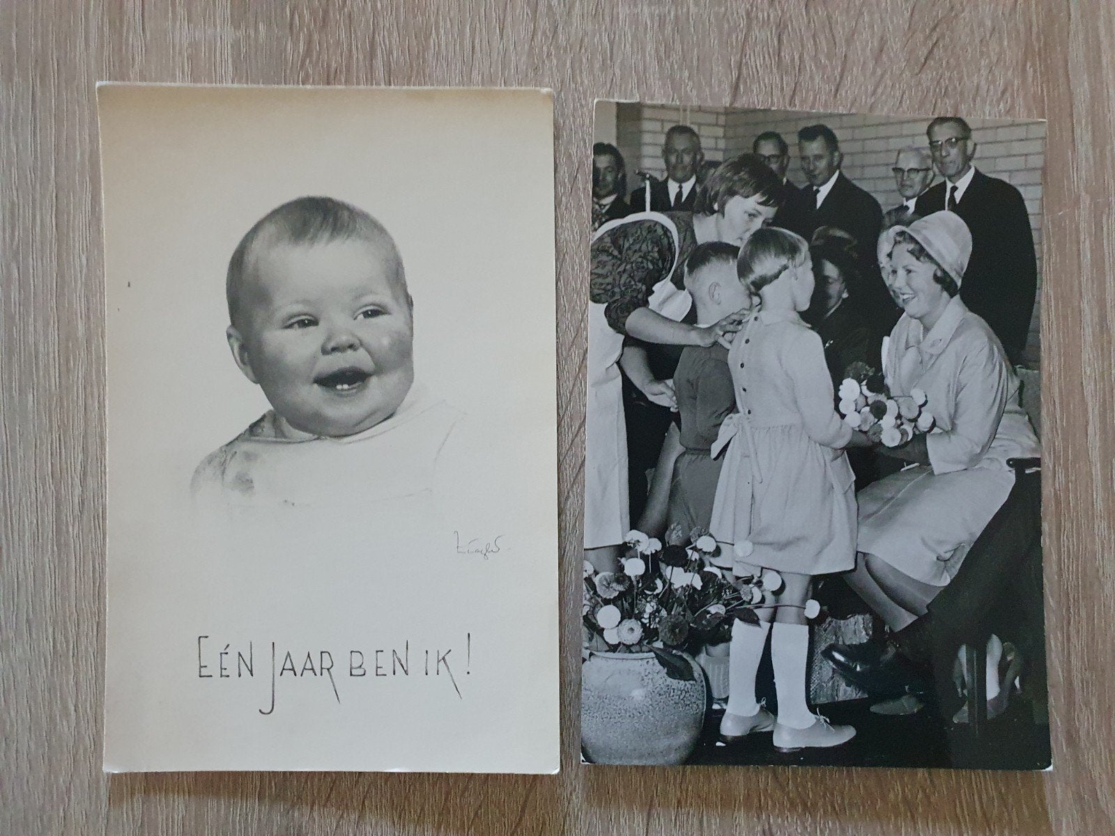 18 x Prinses Beatrix ongelopen ansichtkaarten, Ophalen of Verzenden, Gebruikt, Nederland, Kaart, Foto of Prent