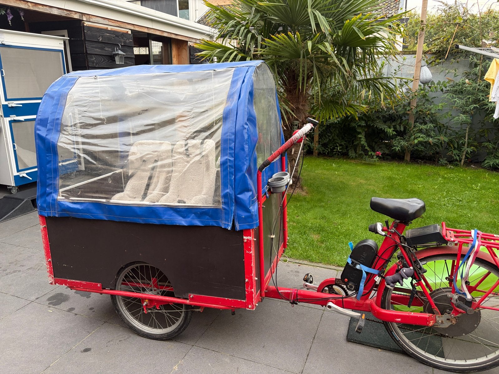 Elektrische bakfiets van Fietsfabriek met huif, Ophalen, Gebruikt, Goederen, Elektrisch