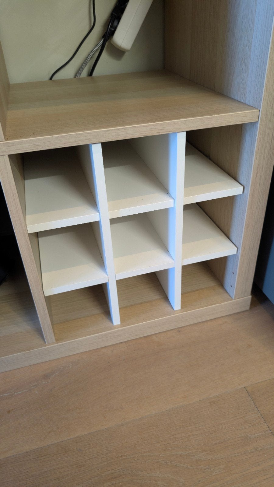 IKEA KALLAX Inzet voor flessen, wit, 33x33 cm, Huis en Inrichting, Ophalen, Gebruikt, 5 tot 15 flessen