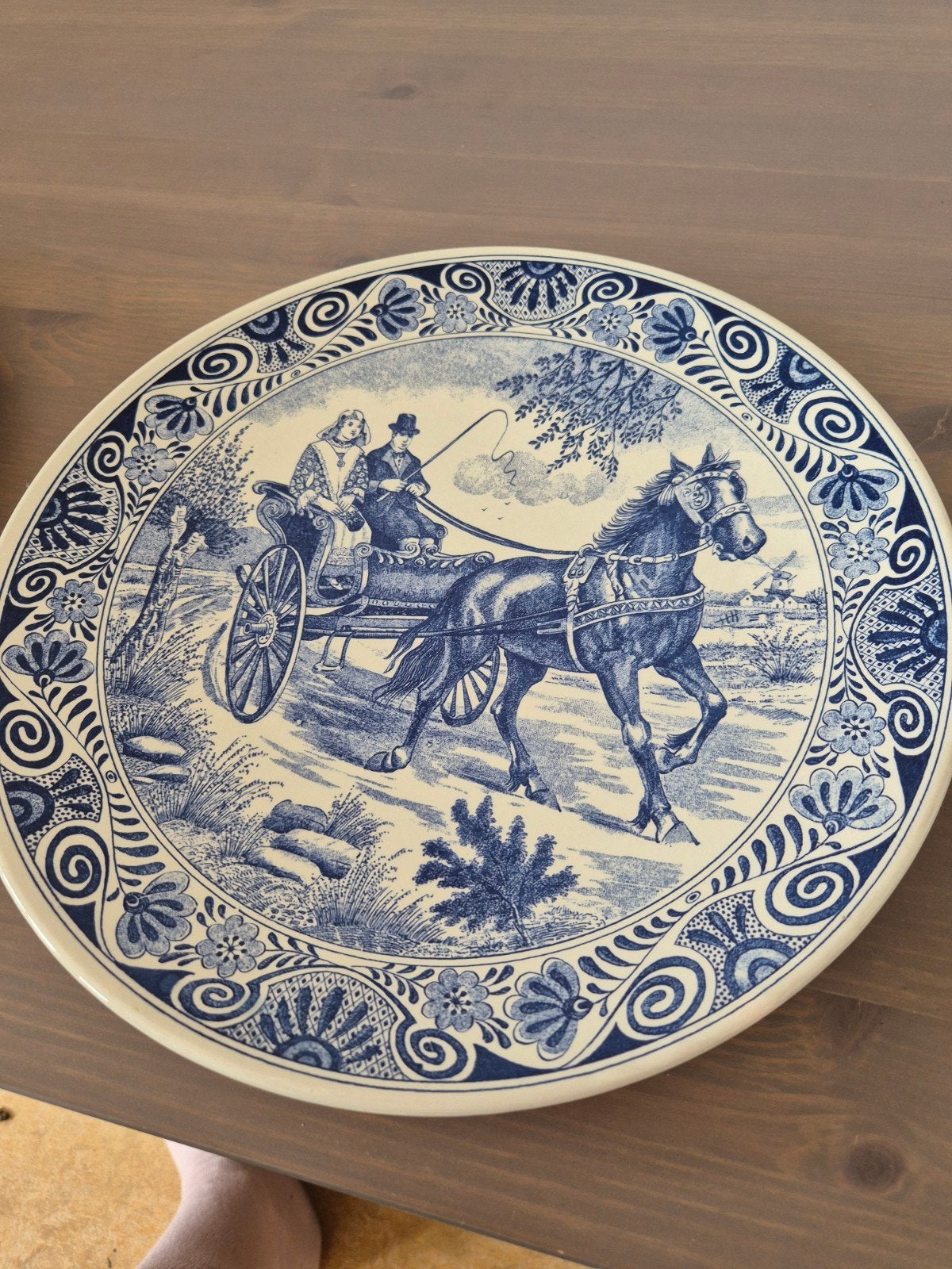 Delfts blauw wandbord met paard en wagen/slee, Ophalen of Verzenden